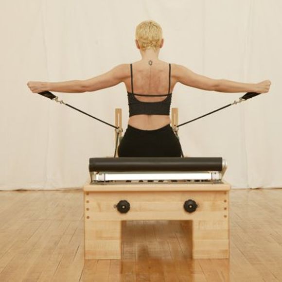 Meet your Posher, Calista - Picture 1 of 1